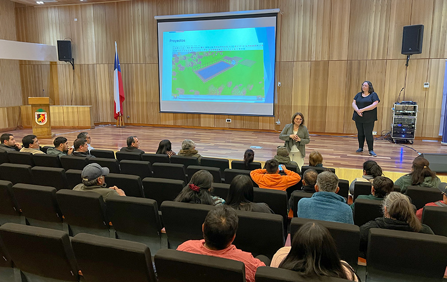 Equipo Riego presenta su capacidad asesora a asociación mapuche de Angol